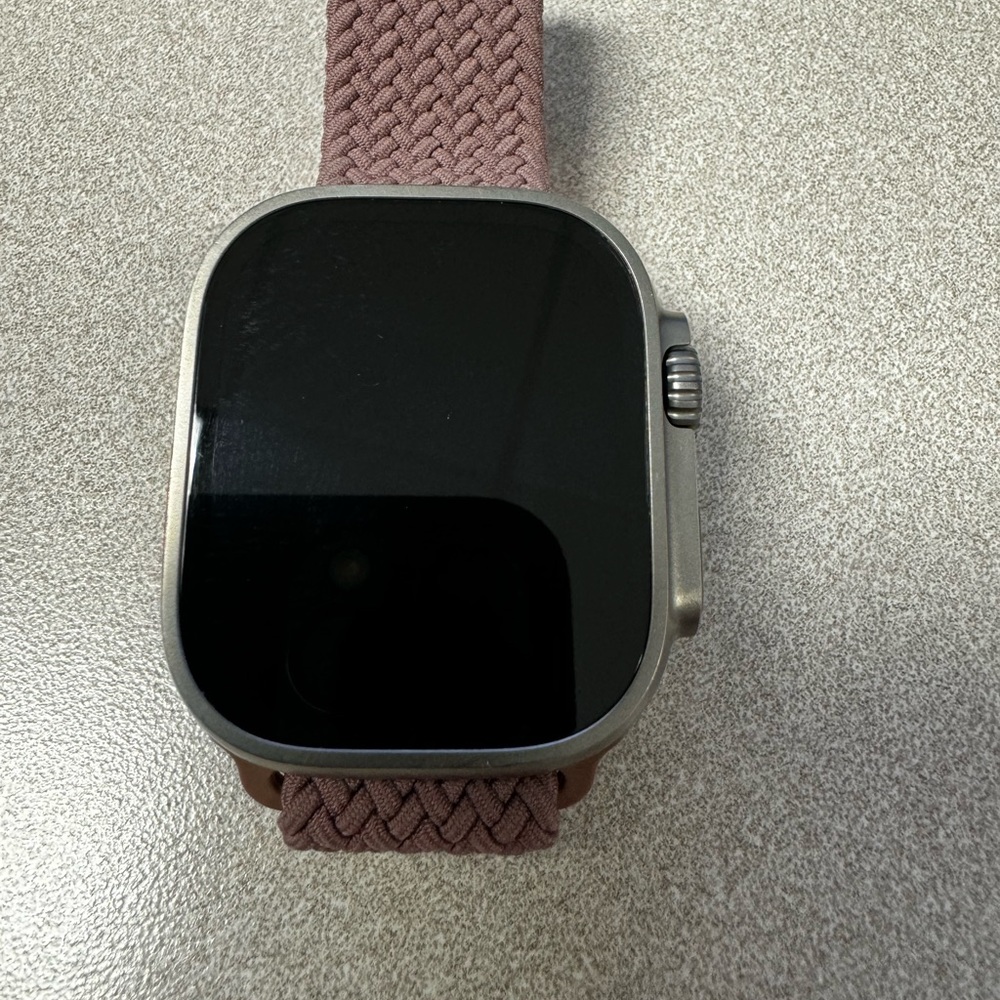 Apple Watch Ultra 2 64 GB titanium